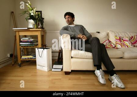 Alessandro Raho zu Hause in East London Bild David Sandison 26/10/2006 Stockfoto