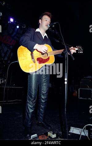 Edwyn Collins im Konzert im Astoria in London, Großbritannien. 26th. März 1995 Stockfoto