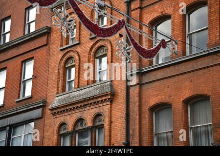 Alte Backsteingebäude im georgianischen Stil an der Grafton Street in Dublin, Irland. Stockfoto