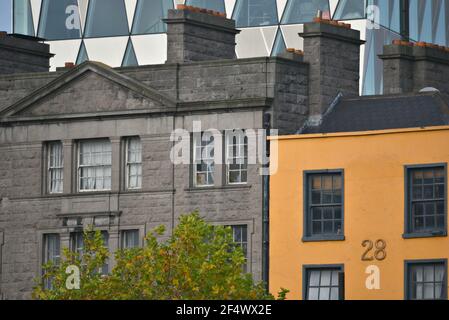 Alte Geschäftsgebäude in der Innenstadt von Dublin, Irland. Stockfoto