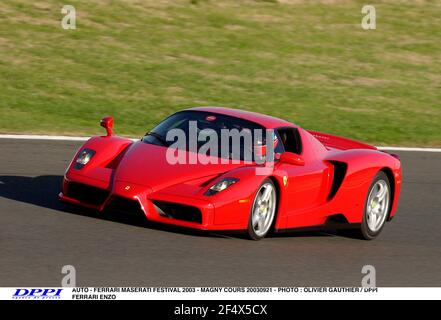 AUTO - FERRARI MASERATI FESTIVAL 2003 - MAGNY COURS 20030921 - FOTO : OLIVIER GAUTHIER / DPPI FERRARI ENZO Stockfoto