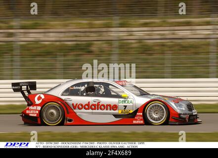 AUTO - DTM 2005 - HOCKENHEIM 17/04/2005 - FOTO : OLIVIER GAUTHIER / DPPI NR. 7 - BERND SCHNEIDER (GER) / MERCEDES C KLASSE HWA AMG - ACTION Stockfoto