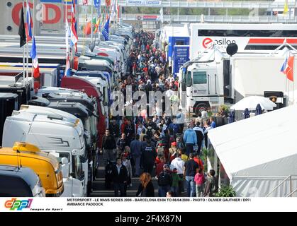 MOTORSPORT - LE MANS SERIES 2008 - BARCELONA 03/04 BIS 06/04/2008 - FOTO : OLIVIER GAUTHIER / DPPI AMBIANCE PADDOCK PUBLIKUM Stockfoto