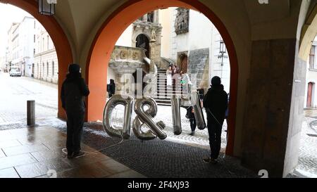 Etwas seltener zu sehen, eine Hochzeit während der Corona Pandemie in Görlitz am 20.03.2021 Stockfoto