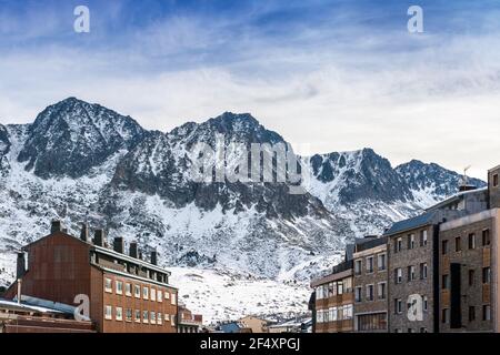 Landschaft der Pyrenäen, Pas de la Casa im Fürstentum Andorra zwischen Frankreich und Spanien Stockfoto