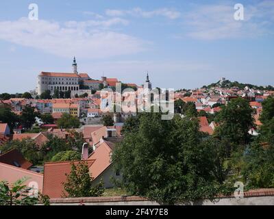 Mikulov, Tschechische Republik - 19. August 2016 - Blick auf die Stadt vom Heiligen Berg Stockfoto