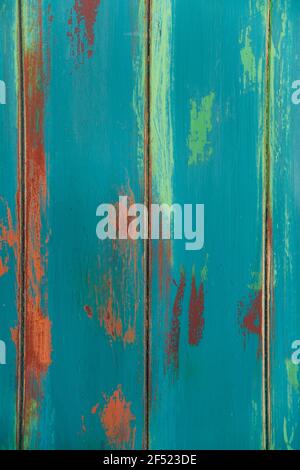 Bretter mit einem Pinsel in aqua Farbe bemalt. Stockfoto