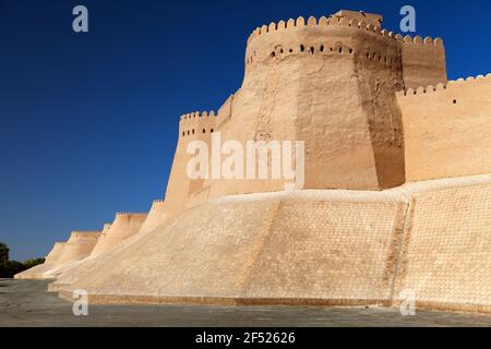 Mauer von Itchan Kala (Ichon Qala) - Chiwa (Chiva, Heva, Xiva, Chiwa, Khiveh) - Provinz Xorazm - Usbekistan - Stadt an der Seidenstraße Stockfoto