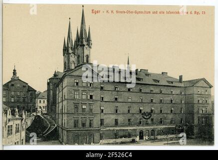 Gymnasium und alte Kaserne Eger (Böhmen). K. K. State Upper High School und Old Infantry Fälle der RGT. Nr. 73. Stockfoto