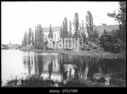 Frohburg. Schloss mit Teich Stockfoto