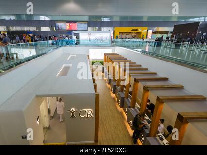 Coronavirus-Testanlage im Flughafen Sao Paulo Terminal 3. PCR-Express-Prüfung für internationale Reisen in Guarulhos Flughafen. Reisen Sie während der COVID-19. Stockfoto