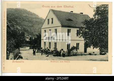 Gasthaus Zirkovitz vor der Elbe (Ústí nad Labem-Cirkvice). Gasthaus Zum Debtlik Stockfoto