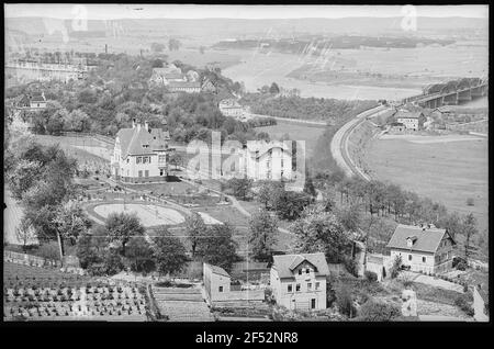 Niederwartha. Blick auf d. Platz und Elbe Stockfoto