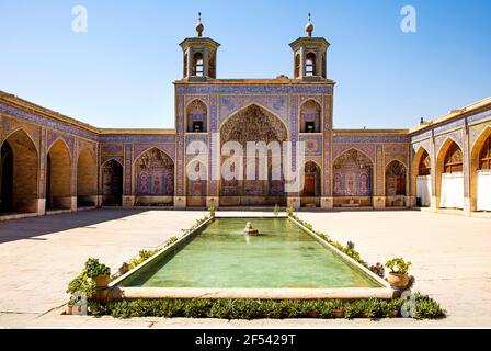 Geographie / Reisen, Nasir ol Molk Moschee, Shiraz, erbaut 1876 - 1888, Außenansicht, Additional-Rights-Clearance-Info-not-available Stockfoto