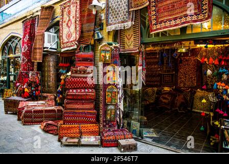 Geographie / Reisen, großer Basar, Esfahan, erbaut 17th Jahrhundert, Innenansicht, Teppichhändler, zusätzliche-Rechte-Freigabe-Info-nicht-verfügbar Stockfoto