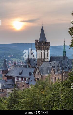 Geographie / Reisen, Deutschland, Sachsen-Anhalt, Wernigerode, Schloss Wernigerode am Abend, Additional-Rights-Clearance-Info-not-available Stockfoto