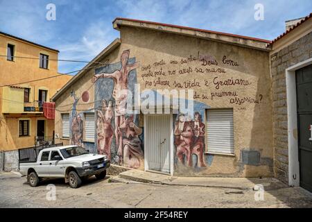 Geographie / Reisen, Italien, Sardinien, Wandmalerei, Wandbild, Orgòsolo, Mitte des Widerstands und des , Additional-Rights-Clearance-Info-not-available Stockfoto
