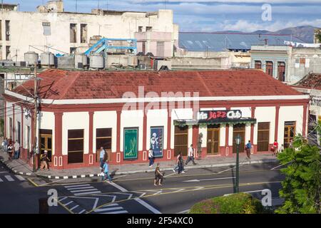 Kuba, Provinz Santiago de Cuba, Santiago de Cuba, Plaza de Marta, Iris Jazz Club Stockfoto