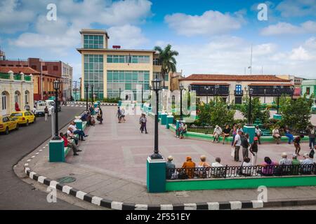 Kuba, Provinz Santiago de Cuba, Santiago de Cuba, Parque Cespedes (Hauptplatz der Stadt) Blick auf das Museum Casa de Diego Velázquez, die älteste h Stockfoto