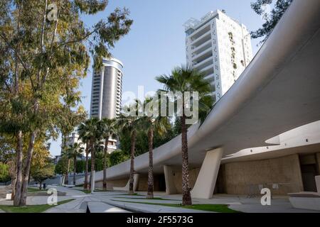 Die moderne und futuristische Architektur des Eleftheria Platzes in Nikosia Die Hauptstadt von Zypern Stockfoto