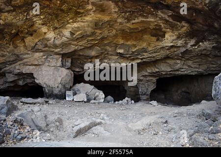 Elephanta Caves, Facade Cave No. 5 Felsschnitt, auf Elephanta Island oder Gharapuri, Mumbai, Maharashtra, Indien Stockfoto