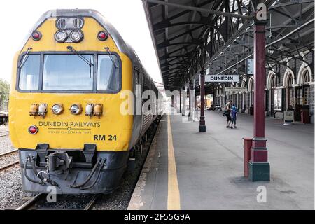 Dunedin, Neuseeland. Januar 2019, 03rd. Bahnhof, Dunedin Bahnhof, Plattform; am 3rd. Januar 2019 in Dunedin/Neuseeland; weltweite Nutzung Quelle: dpa/Alamy Live News Stockfoto