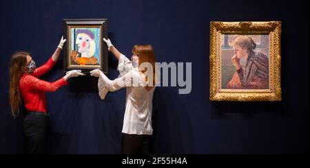 Bonhams, London, Großbritannien. 24. März 2021. Ein großes Picasso-Porträt, das fast 40 Jahre lang nicht gesehen wurde, Femme au Béret Mauve, Schätzung $10.000.000-15.000.000, wird am Donnerstag, dem 13. Mai, im Bonhams Impressionist and Modern Art Sale in New York zum Verkauf angeboten. Daneben ist Camille Pissarros Tete de jeunne-fille de Profil dite 'la Rosa', 1896, Schätzung $1.500.000-2.000.000 im gleichen Verkauf. Kredit: Malcolm Park/Alamy Stockfoto