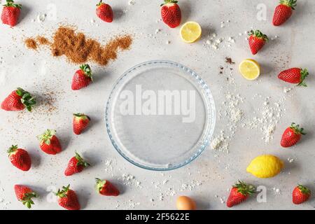 Tasse heiße Schokolade und frische Churros Stockfoto