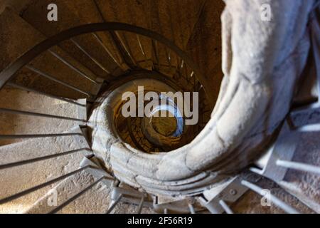 Runde Treppe eines Turms einer Kirche, in Galicien Spanien Stockfoto