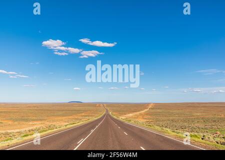 Australien, Südaustralien, Stuart Highway durch die Wüste Stockfoto