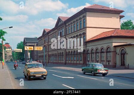 Bernhardstraße, 19. Mai 1990, nur vier Monate vor der deutschen Wiedervereinigung, Meiningen, Thüringen, DDR Stockfoto