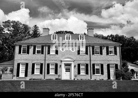 Georgian Revival House in Greenwood Gardens in Short Hills, NJ, USA Stockfoto