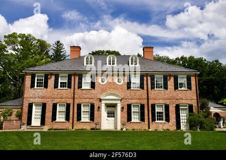 Georgian Revival House in Greenwood Gardens in Short Hills, NJ, USA Stockfoto