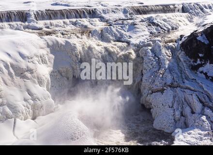 Das Tauwetter beginnt an den gefrorenen Rutschen de la Chaudière in Quebec City, Kanada Stockfoto