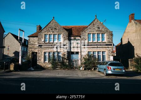Das Äußere des Old Flower Pot Inn. High Street, Kingswood, Bristol, BS15 4AQ (März 2021) Stockfoto