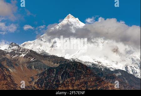 Pyutha hiu chuli (7246 m) - schöner Berg auf Guerilla Trek, Teil von Dhaulagiri Himal, Dhorpatan Jagdreservat, West-Nepal Stockfoto