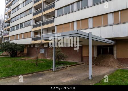 Duisburg-Hochheide, Großbaugebiet Wohnpark Hochheide, 6 20-geschossige Hochhäuser mit über 1440 Wohnungen, ab dem 1970s ein Hochhaus Stockfoto