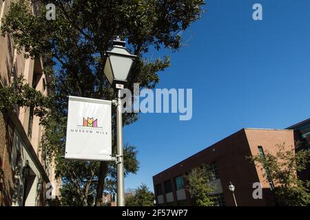 Charleston, South Carolina, USA - 23. Februar 2021: Schild für die berühmte Museumsmeile in Charleston. Stockfoto