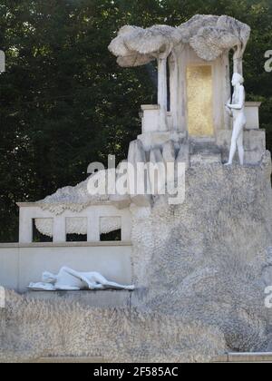 Denkmal für die Opfer des Buschunglück von Beaune im Jahr 1982 in Curney, Merceuil, Frankreich Stockfoto