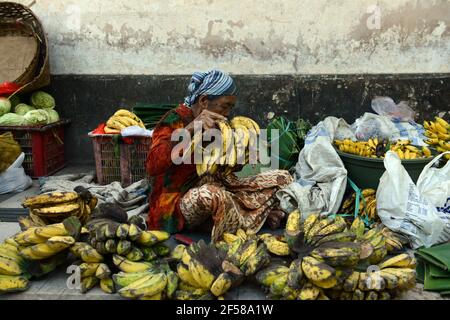 Der lebhafte und farbenfrohe Markt in Banyuwangi, Ost-Java, Indonesien. Stockfoto