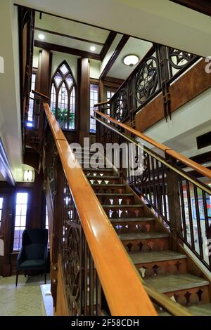 Treppe in der Kathedrale des Lernens.Universität von Pittsburgh.Pennsylvania.USA Stockfoto