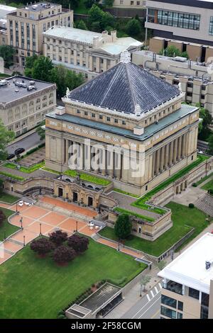 Luftaufnahme von Soldaten & Matrosen Memorial Hall & Museum In Oakland Nachbarschaft.Pittsburgh.Pennsylvania.USA Stockfoto