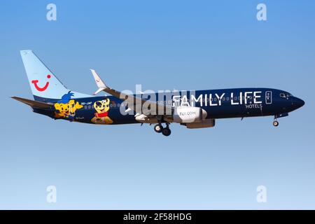 Malaga, Spanien - 28. Juli 2018: TUI Boeing B737-800 Flugzeug am Flughafen Málaga in Spanien. Boeing ist ein amerikanischer Flugzeughersteller mit Hauptsitz in C Stockfoto