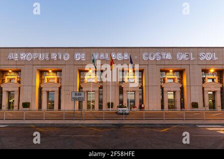 Malaga, Spanien - 28. Juli 2018: Terminal 2 am Flughafen Málaga in Spanien. Stockfoto