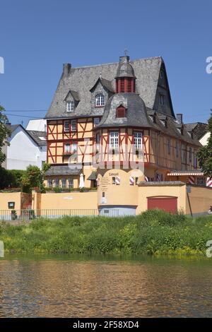 Geographie / Reisen, Deutschland, Rheinland-Pfalz, Lahnstein, Gasthof an der Lahn in Niederlahnstein, Lahn, Additional-Rights-Clearance-Info-not-available Stockfoto