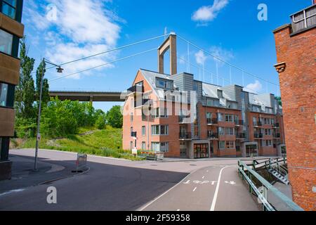 Wohngebiet neben der Alvsborgs-Brücke im Stadtteil Roda Sten Stockfoto