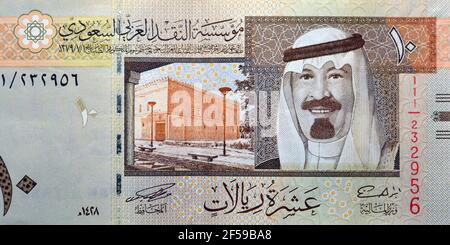 Saudi Arabia10 riyals Banknote, der Saudi riyal ist die Währung von Saudi-Arabien, selektiver Fokus von Saudi-Königreich zehn riyals Bargeld mit dem König Foto Stockfoto