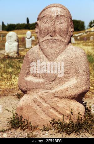 Historische Steinstatue Skulptur in der Nähe Burana Turm im Chuy Tal im Norden der Hauptstadt Bischkek, Kirgisistan Stockfoto