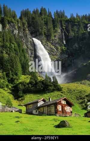 Geographie / Reisen, Schweiz, Staeubifall, 100 m, Alp Aesch, Uri, Additional-Rights-Clearance-Info-Not-Available Stockfoto