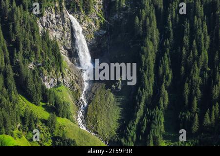 Geographie / Reisen, Schweiz, Staeubifall, 100 m, Alp Aesch, Uri, Additional-Rights-Clearance-Info-Not-Available Stockfoto